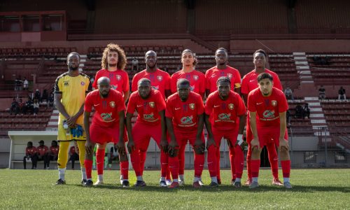 Le onze de départ de l’équipe première seniors du FC Melun, en Régional 1, avant un match au complexe sportif Jacques Marinelli